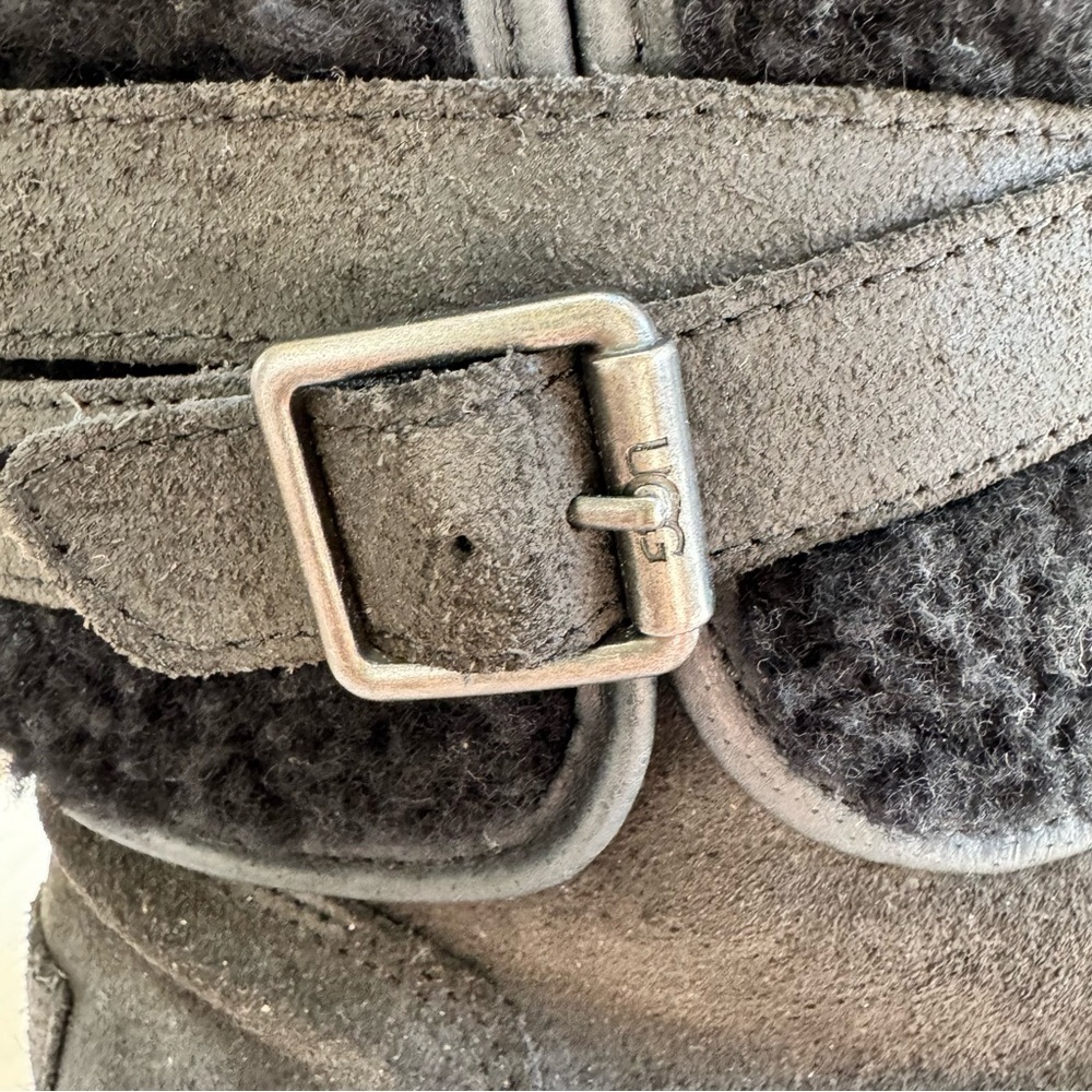 UGG BLAYRE III BLACK ZIPPER SHEARLING US 7 - Picture 10 of 16